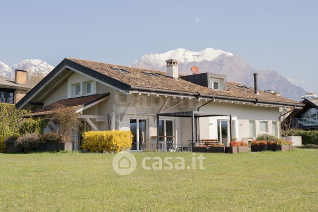 Villa in residenziale in Via Pietro Pagello 29