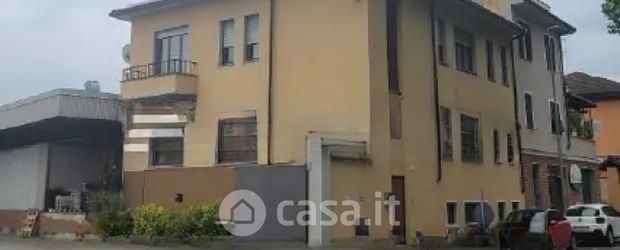 Capannone in commerciale in Lungo Tanaro Magenta 25
