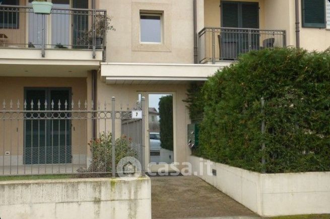 Appartamento in residenziale in Via Manzoni Alessandro 7