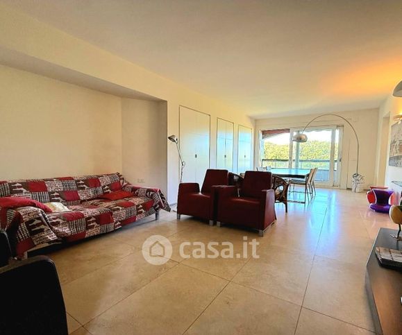 Appartamento in residenziale in Via Alberto La Marmora