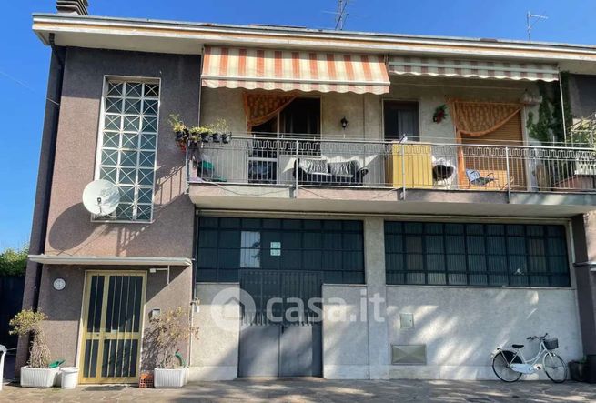 Appartamento in residenziale in Via E. Borgazzi 54