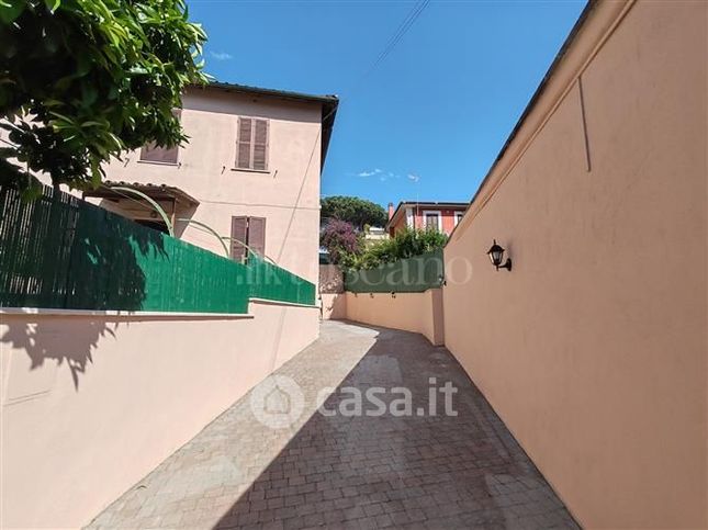 Appartamento in residenziale in Via della Pisana