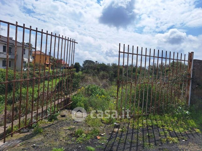 Terreno agricolo in commerciale in Via Tirreno 47