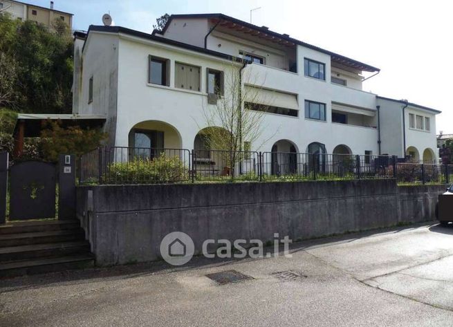 Appartamento in residenziale in Via Formeniga 48