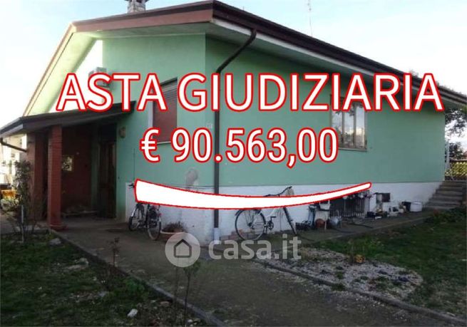 Casa indipendente in residenziale in Via G. Garibaldi 107