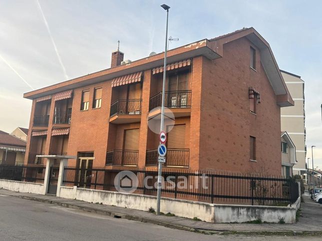 Appartamento in residenziale in Via Superga 69