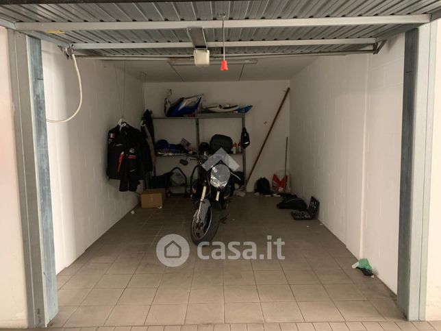Box/posto auto in residenziale in Borgo Monte Grappa 69