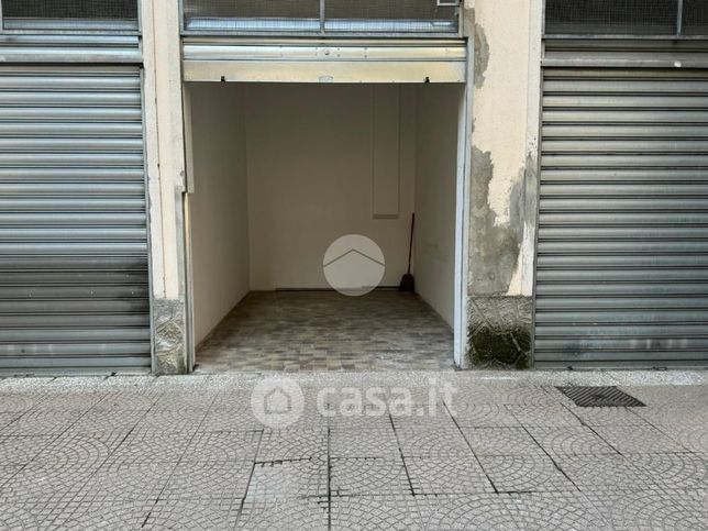 Garage/posto auto in residenziale in Via Dante Di Nanni 4