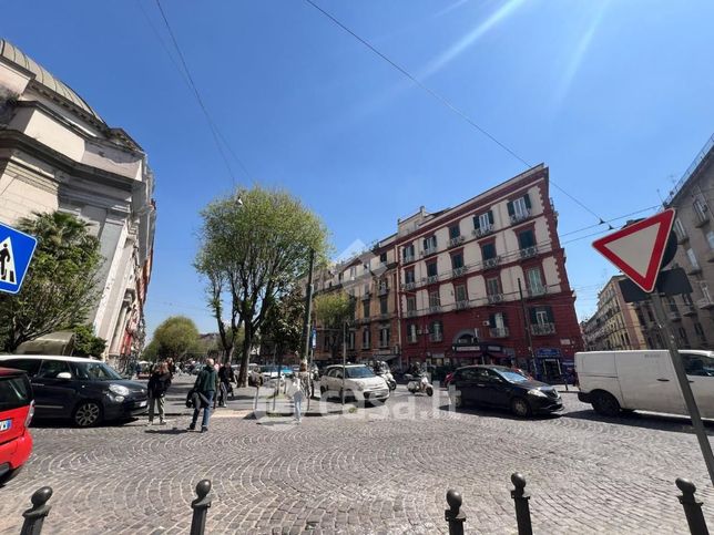 Capannone in commerciale in Piazzetta San Carlo All'Arena 4
