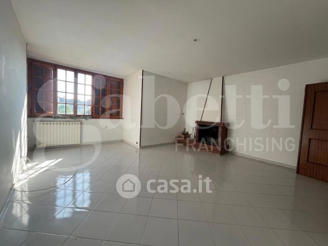 Appartamento in residenziale in Via Rivo 35