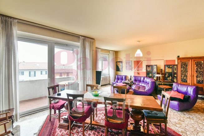 Appartamento in residenziale in Via Emanuele D'Adda 1