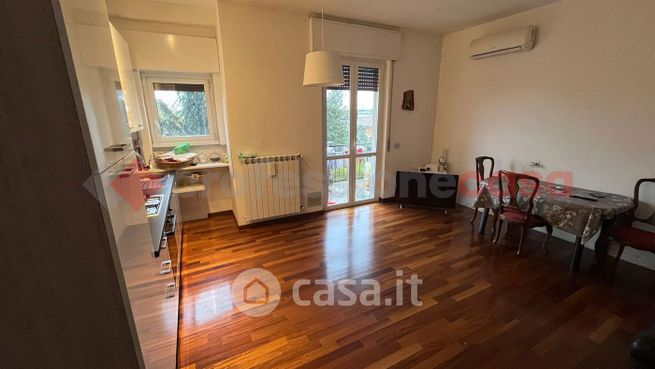 Appartamento in residenziale in Via F. Turati 23