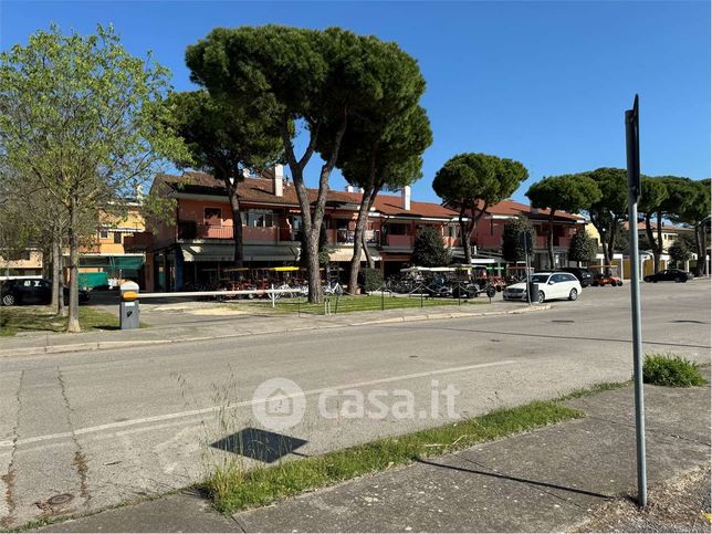 Appartamento in residenziale in Via Lemene 17