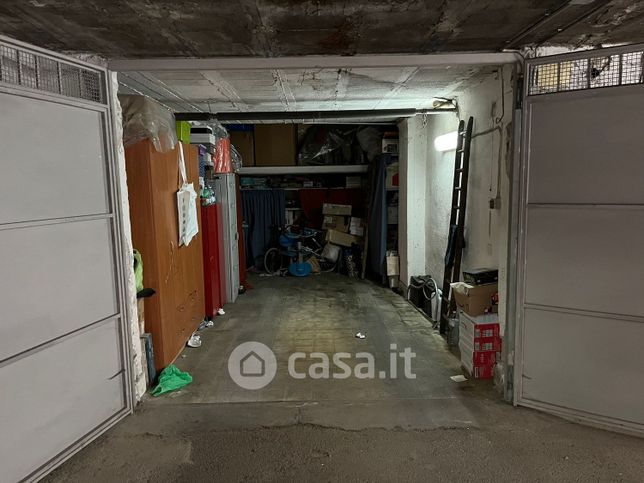 Box/posto auto in residenziale in Traversa Torre