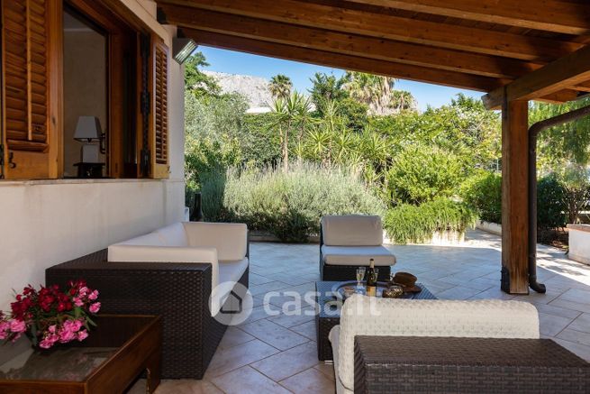 Casa bi/trifamiliare in residenziale in Contrada Muso di Porco