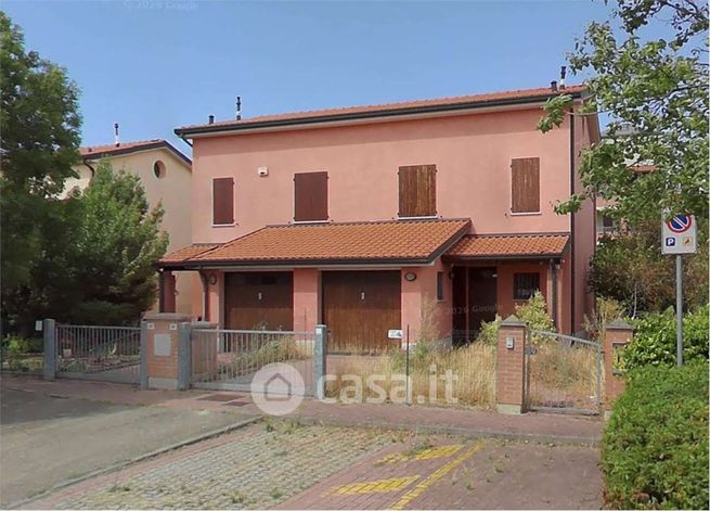Villetta a schiera in residenziale in Via dell'Ulivo 28