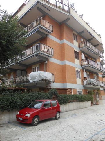 Appartamento in residenziale in Via dei Corazzeiri