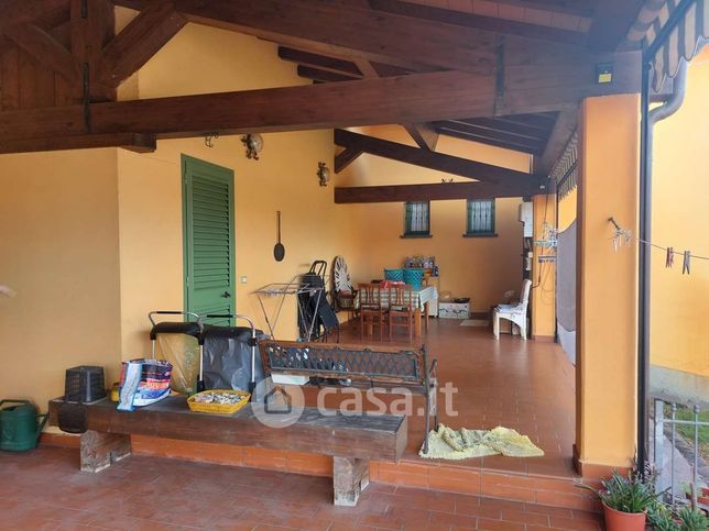 Villetta a schiera in residenziale in Via Palvotrisia