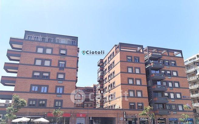 Ufficio in commerciale in Via Adda 9