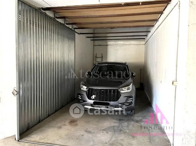 Garage/posto auto in residenziale in Via Marnighe