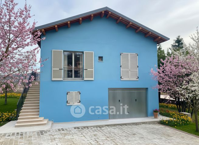 Casa indipendente in residenziale in Contrada Vaglie 23