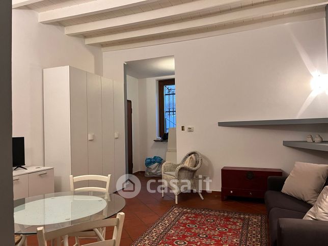 Appartamento in residenziale in Via Donato Bramante 37