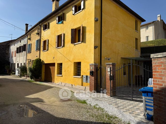 Casa indipendente in residenziale in Via Girardi Italo 33A