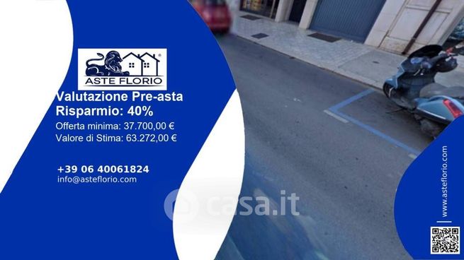 Box/posto auto in residenziale in Viale Alto Adige