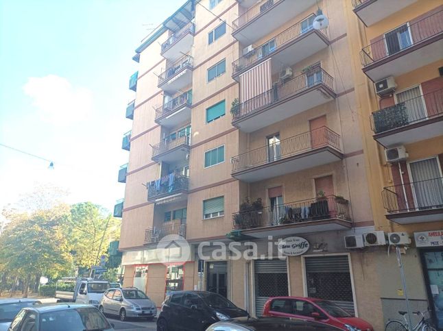 Appartamento in residenziale in Via Lucania