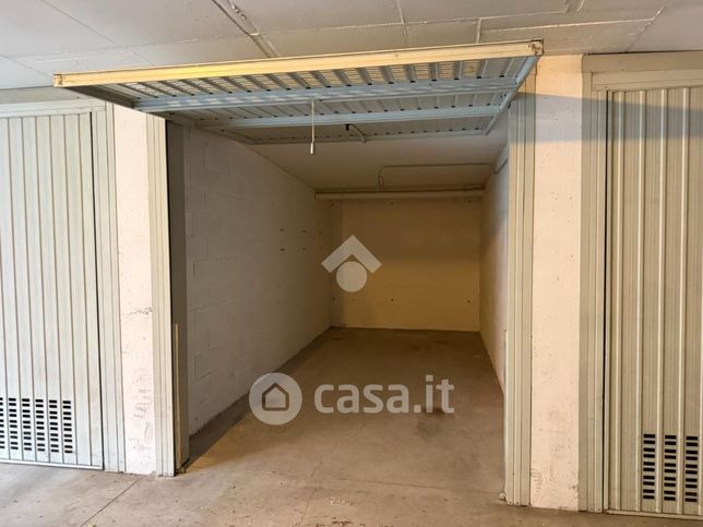 Box/posto auto in residenziale in Via Marsala 39