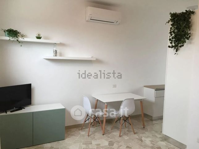 Appartamento in residenziale in Via Francesco Crispi 7