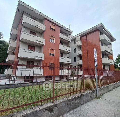 Box/posto auto in residenziale in Via Giuseppe Mazzini 18