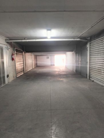 Box/posto auto in residenziale in Via Indipendenza