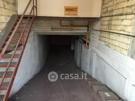 Capannone in commerciale in 