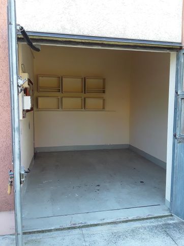 Garage/posto auto in residenziale in Piazza Delia Gasparini 6