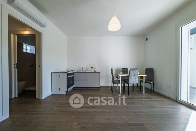 Appartamento in residenziale in Via Giulio II 1