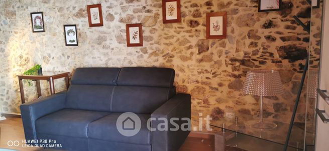 Appartamento in residenziale in Via Cirillo