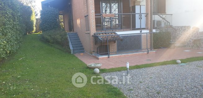 Rustico/casale in residenziale in Via Alessandro Manzoni 109