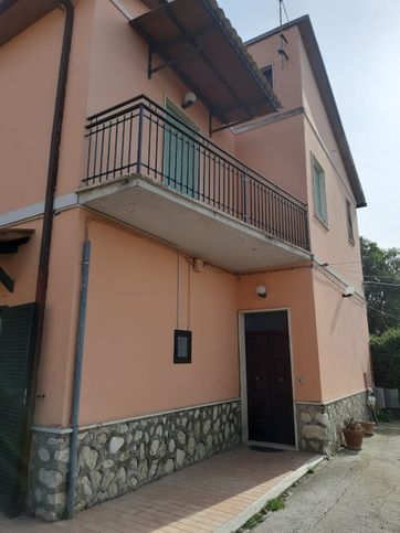 Appartamento in residenziale in Via del Seminario 7