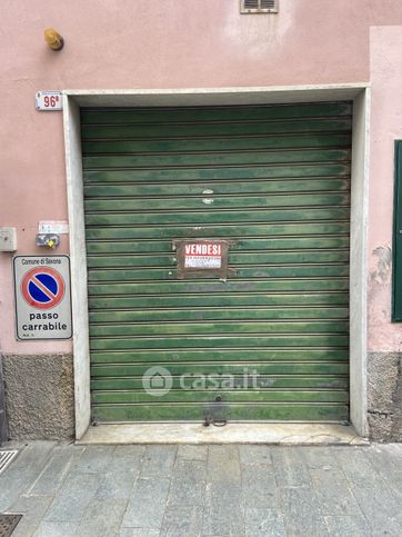 Box/posto auto in residenziale in Via Giuseppe Saredo 96b