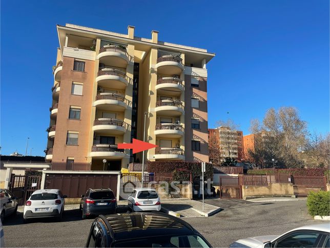 Appartamento in residenziale in Via Luigi Federico Menabrea 27