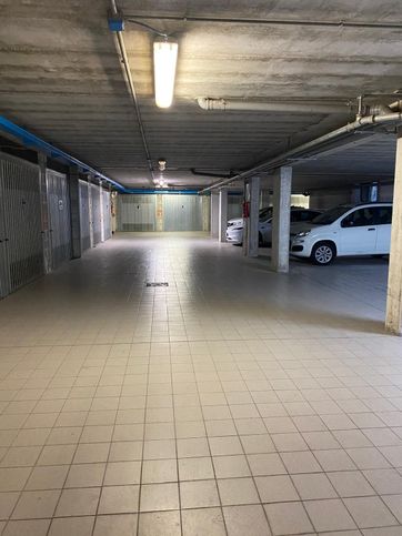 Garage/posto auto in residenziale in Via della Romita