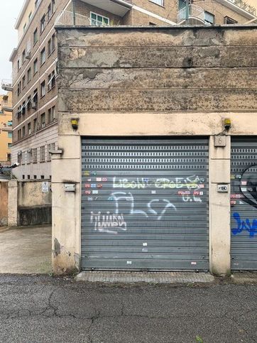 Garage/posto auto in residenziale in Via Boemondo 8