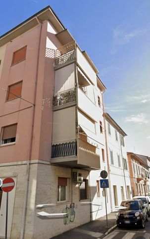 Appartamento in residenziale in Via Enrico Tazzoli 8
