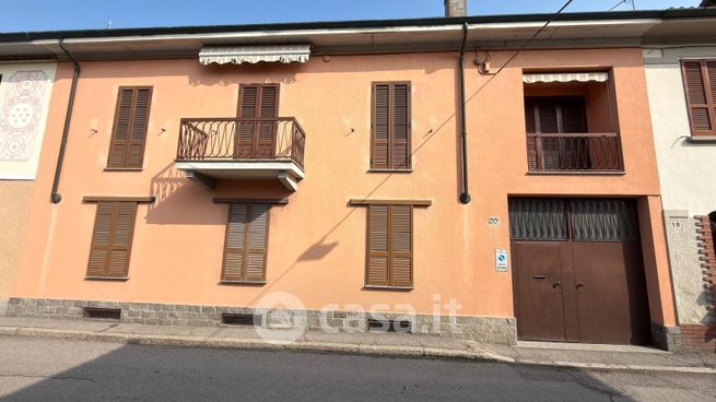 Casa indipendente in residenziale in Via Filippo Corridoni 18