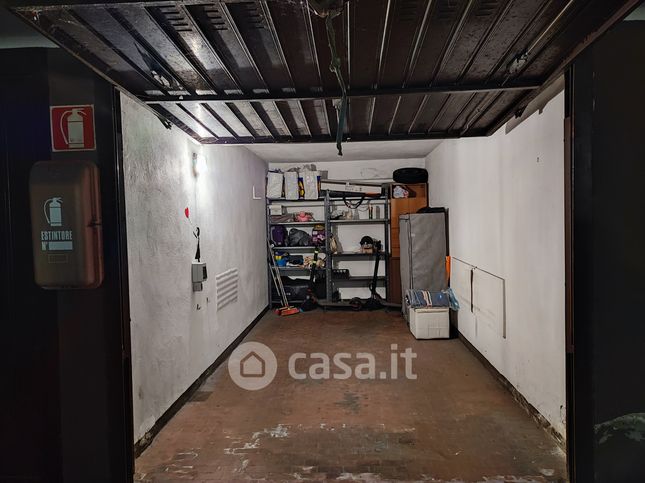 Garage/posto auto in residenziale in Via Console Marcello 35