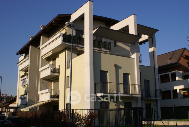 Appartamento in residenziale in Via Anna Frank 10