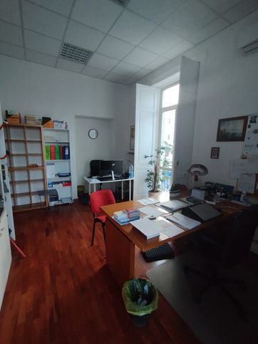 Ufficio in commerciale in Piazza Carlo III 53