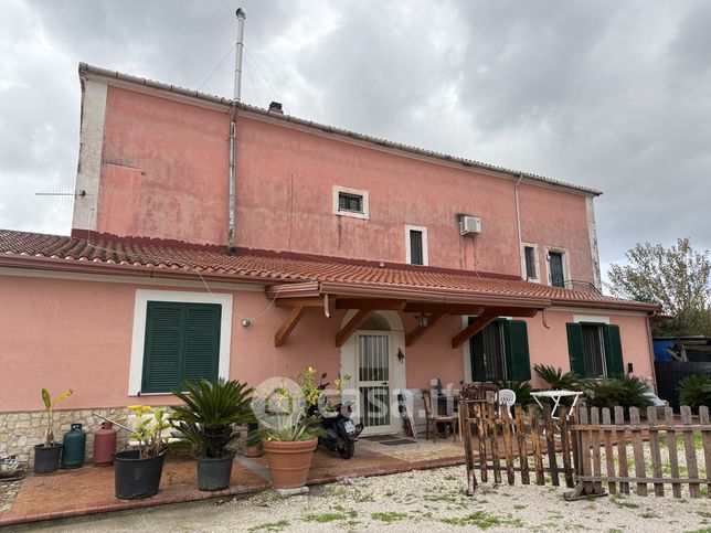 Appartamento in residenziale in Via Mar Tirreno