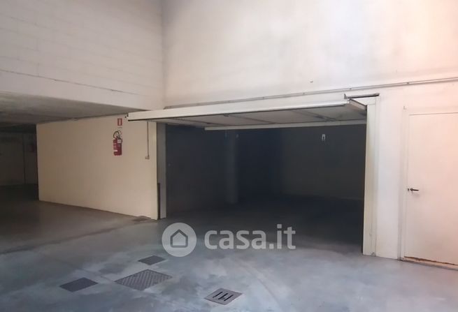 Garage/posto auto in residenziale in Via Increa 34